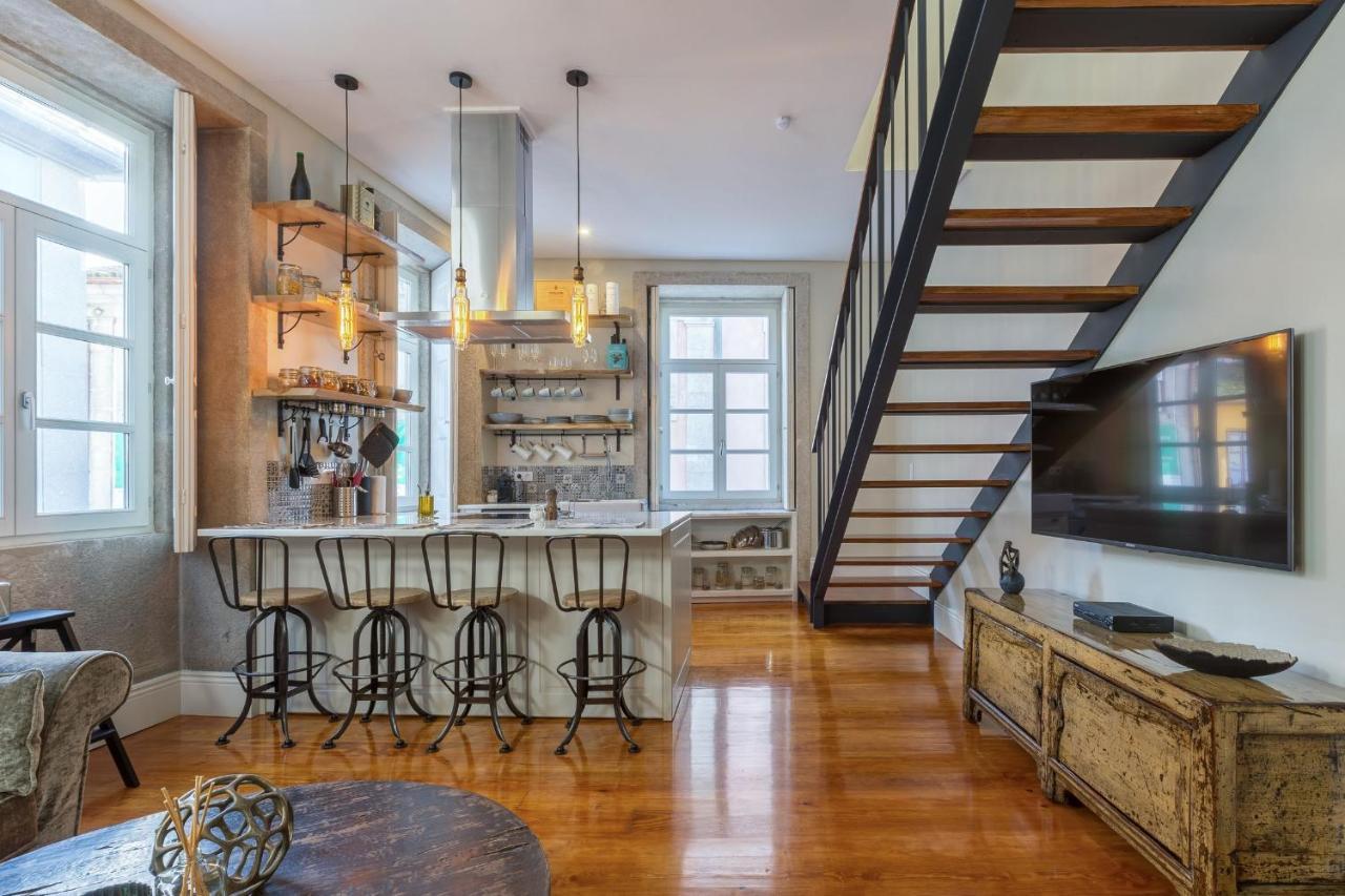 Elegant 2Br Duplex In City Center By Lovelystay Porto Exterior foto
