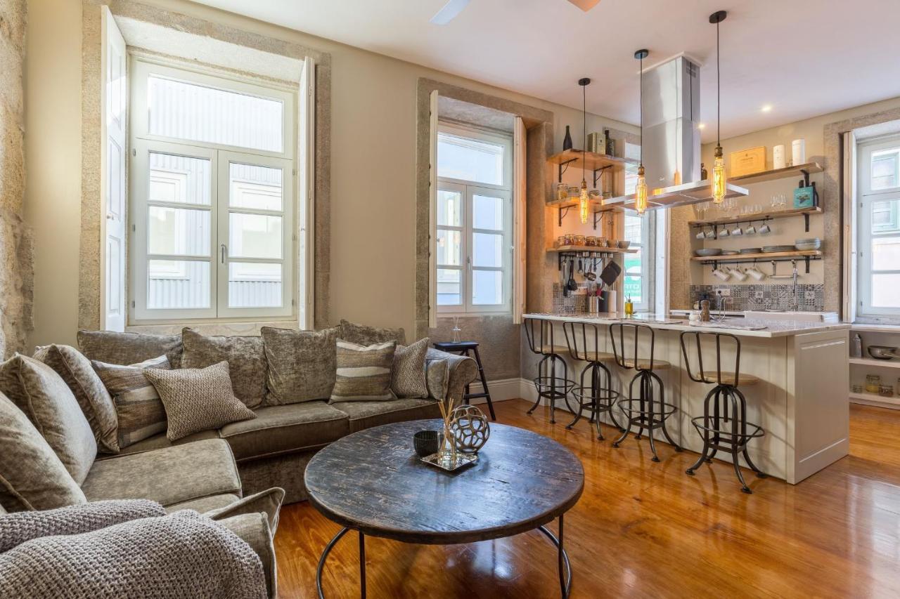 Elegant 2Br Duplex In City Center By Lovelystay Porto Exterior foto